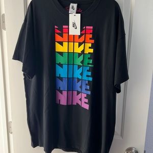 Nike BETRUE x Gilbert Baker tee XL